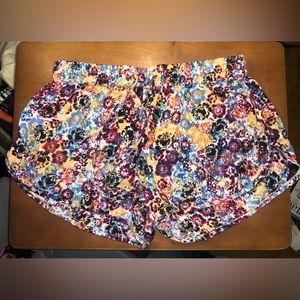 harmony & havoc floral shorts M